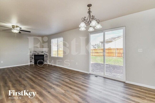 Foto del edificio - 7606 Sistine Ln