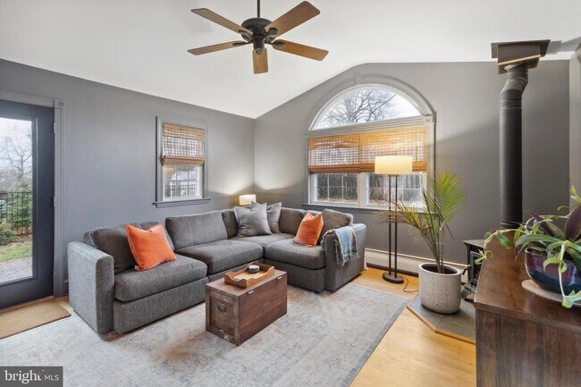 Foto del edificio - 1420 Lawndale Ave