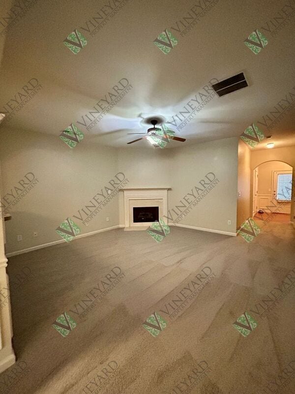 Building Photo - 6130 Elmshorn Way