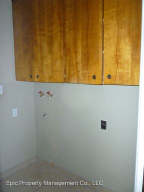 Building Photo - 555 S 800 E