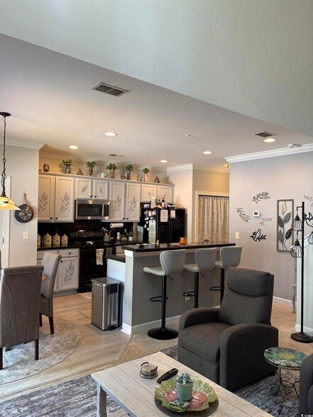 Foto del edificio - 1012 Fairway Ln
