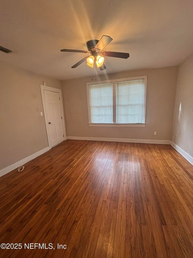 Foto del edificio - 2752 Herschel St