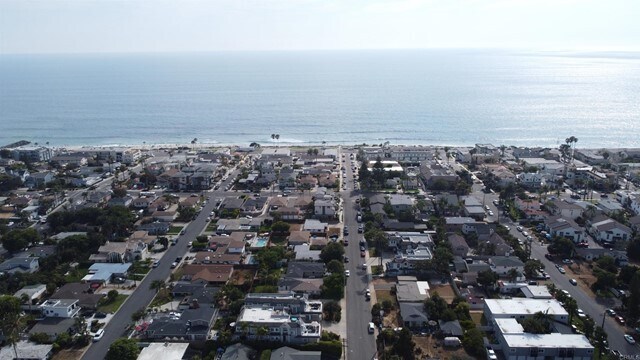 Foto del edificio - 368 Hemlock Ave