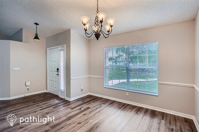 Foto del edificio - 10495 Bradford St