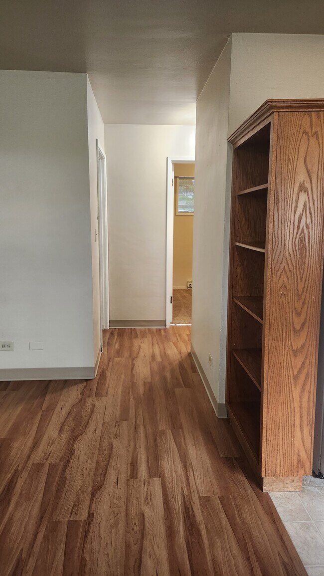 Foto del edificio - 2151 W 16th Ct