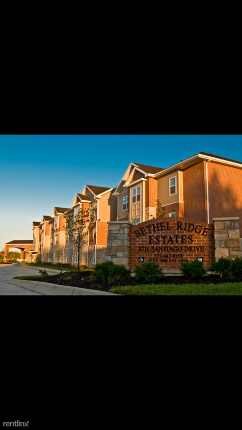 Foto principal - 3711 Santiago Dr