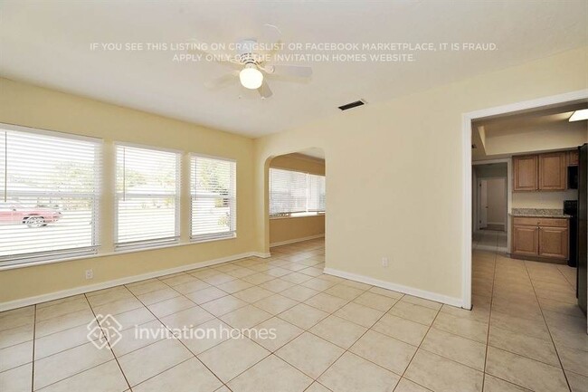 Building Photo - 350 McArthur Ave