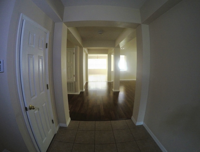 Building Photo - 4624 Barbados Loop
