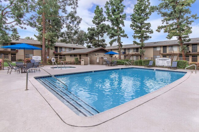 Foto del edificio - Wateridge Apartment Homes