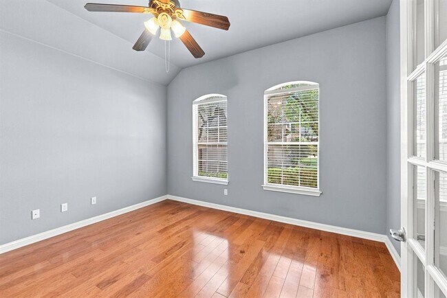 Building Photo - 2909 Arbor Ct