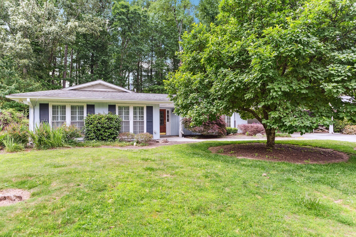150 Pebble Trail, Alpharetta, GA 30009 House Rental in Alpharetta, GA