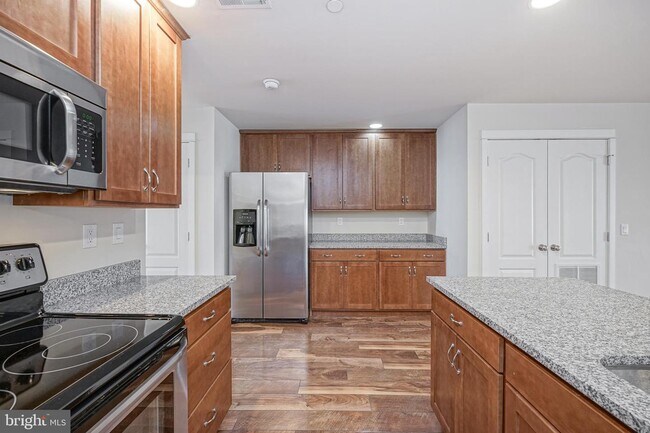 Building Photo - 140 S 46th St