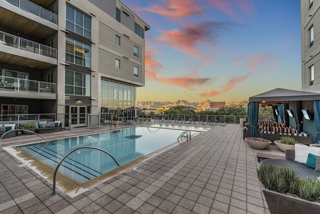 Building Photo - Broadstone Scottsdale Quarter