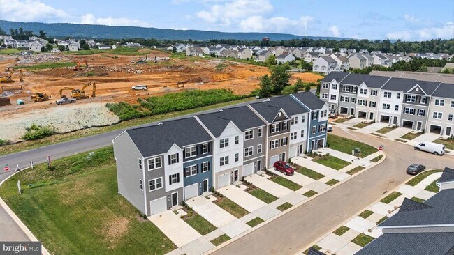 Foto del edificio - 105 Milburn Dr