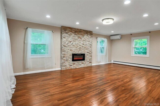 Foto del edificio - 40 Seabrook Ln