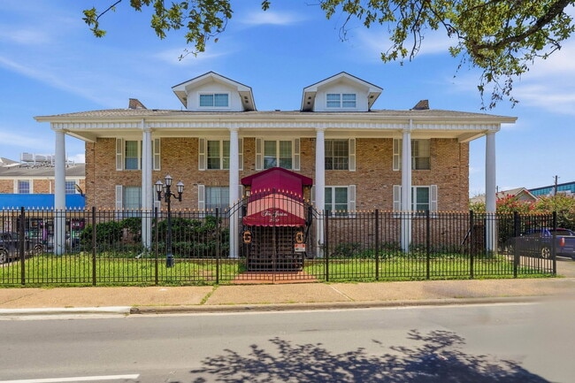 Photo - 2507 Montrose Boulevard Apartment