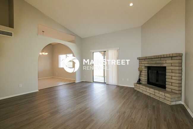 Foto del edificio - 6504 W Mountain View Rd