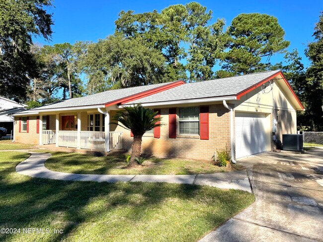 Building Photo - 5379 Golf Course Dr