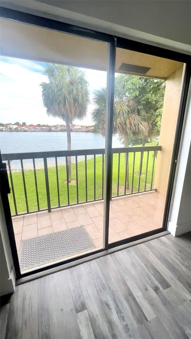 Foto del edificio - 6715 W 26th Dr