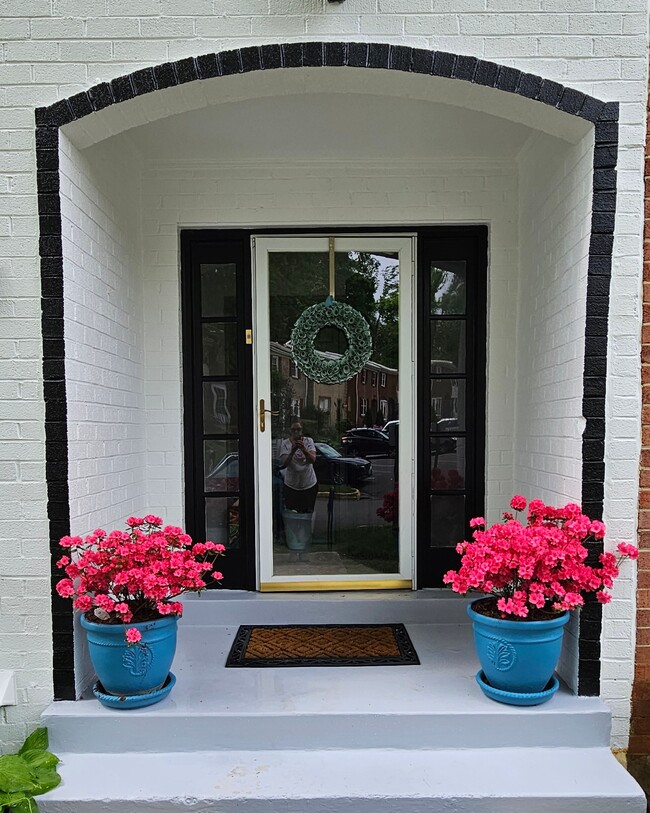 Front Entry - 4502 King Edward Ct