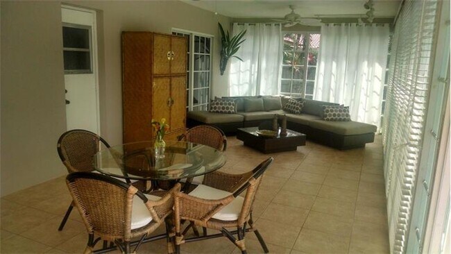 Foto del edificio - 2630 NE 17th St