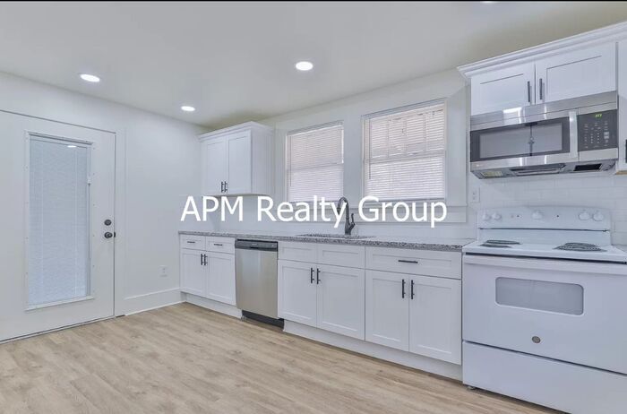 Primary Photo - Executive Downtown Living