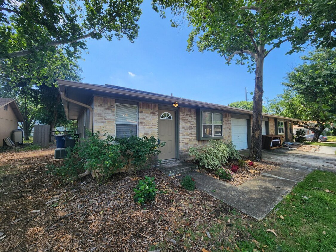 1554 Eichen Rd, New Braunfels, TX 78130 House Rental in New Braunfels