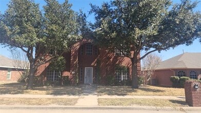 Building Photo - 5400 Vineyard Ln