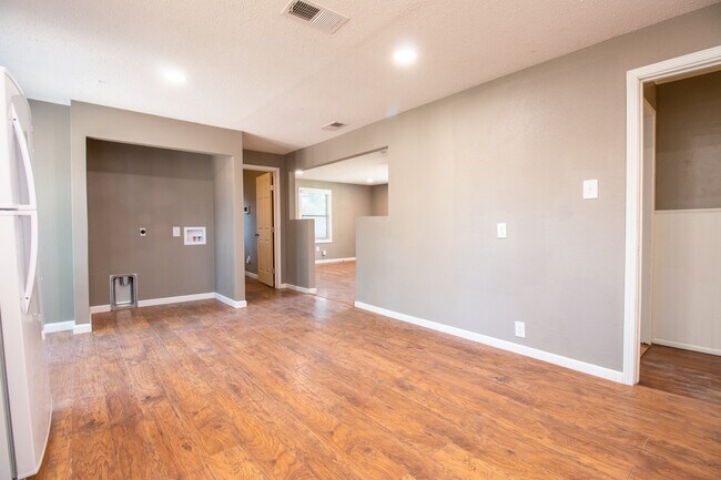 Building Photo - 4906 60th St