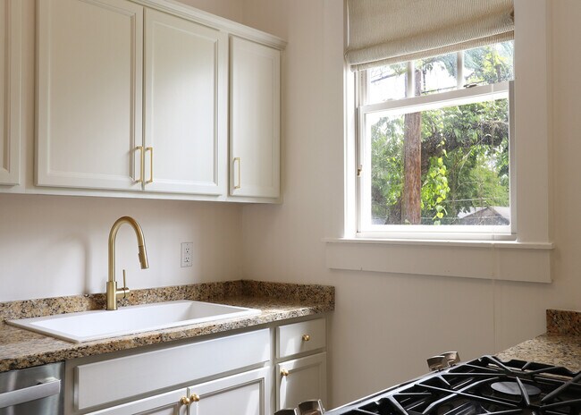 Kitchen - The Brinkley