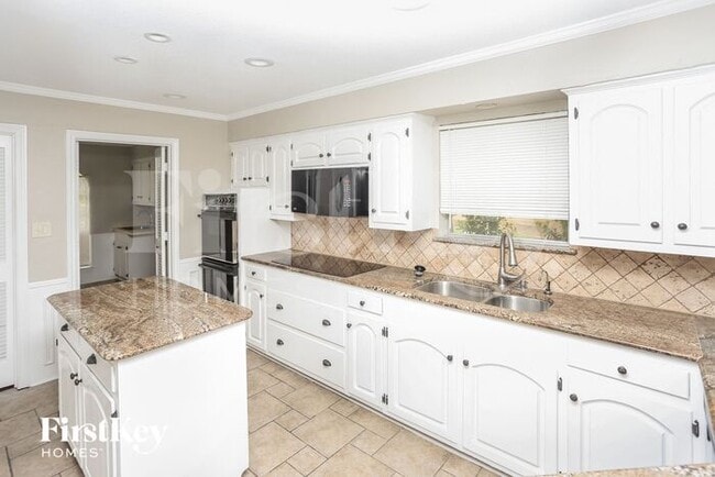 Building Photo - 4510 Grantham Dr