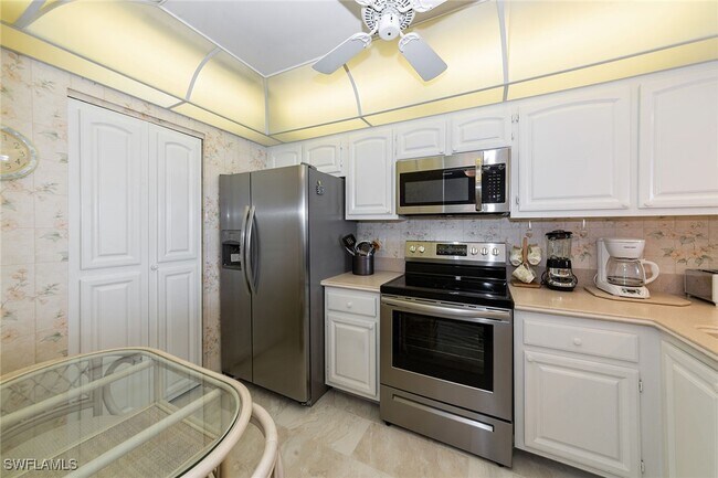 Foto del edificio - 591 Seaview Ct