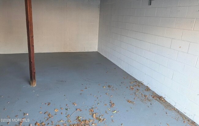 Building Photo - 106 Wallace St