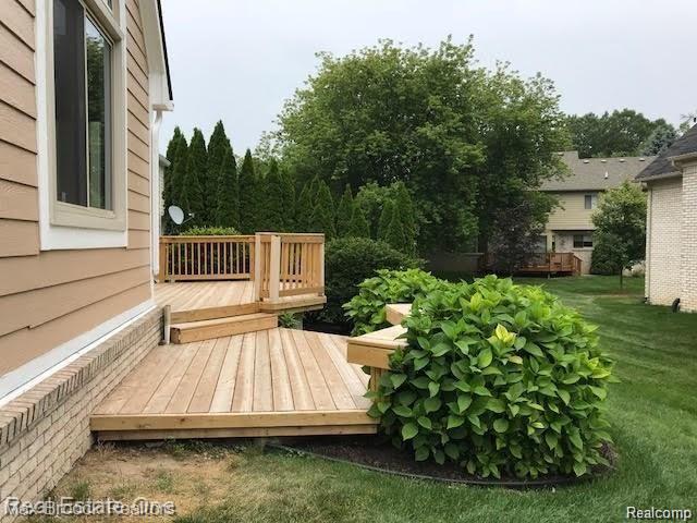 Building Photo - 37899 McKenzie Ct