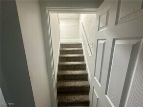 Building Photo - 833 Work Dr