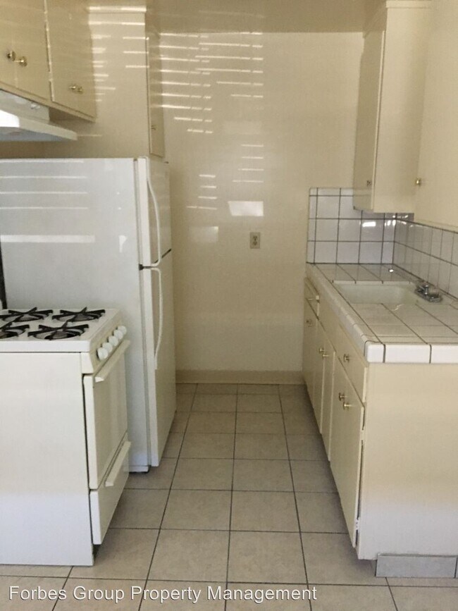 Building Photo - 229 Pamela Ave