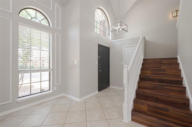 Foto del edificio - 532 Lake Forest Dr