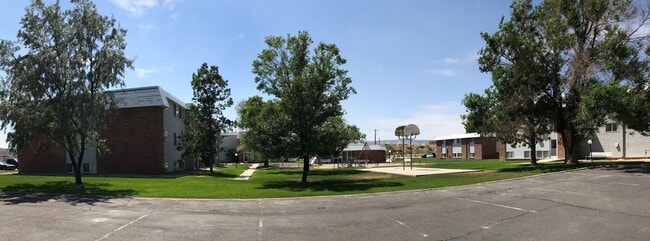 Building Photo - 915 Walnut St