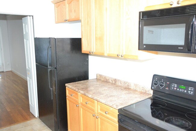 Building Photo - 3207 Parthenon Ave