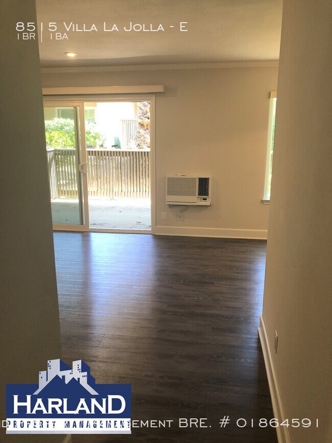 Building Photo - La Jolla 1BD/1BA available June 5th!