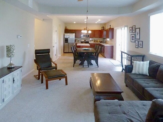 Foto del edificio - Charming 4-Bed Home in Blackthorne Subdivision - Cul-de-Sac Location!