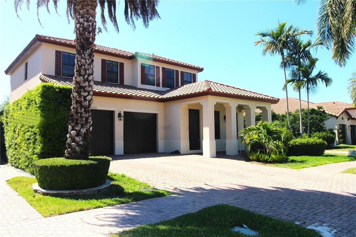 2702 NW 83rd Way, Pembroke Pines, FL 33024 House Rental in Pembroke