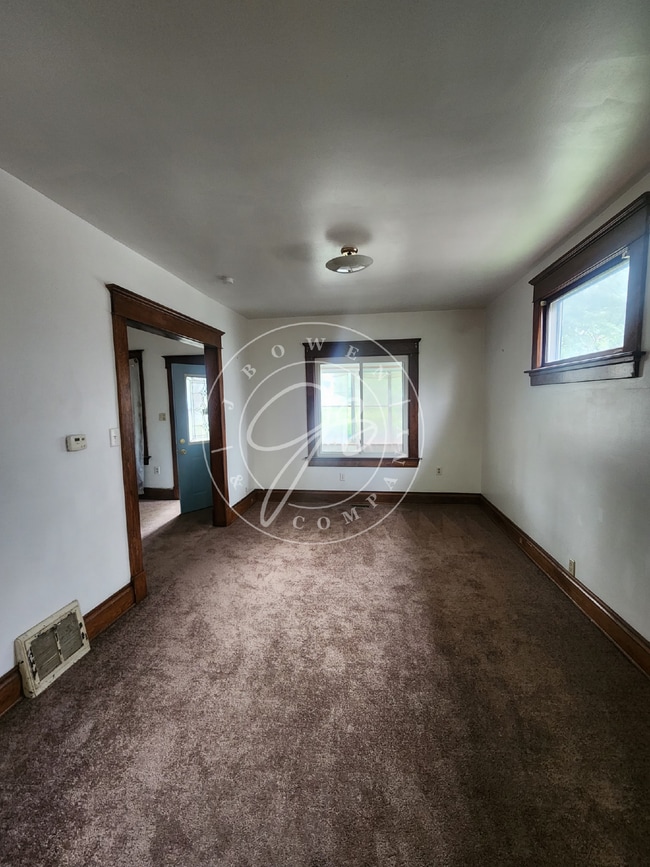 Building Photo - OPEN SHOWING TOMORROW (Friday) 8/16 @ 2:30...