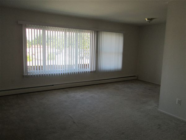 Foto del edificio - 21501 E 10 Mile Rd