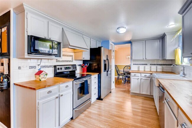 Foto del edificio - 1291 S Kittredge St