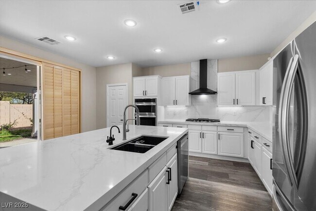 Foto del edificio - 10744 New Boro Ave