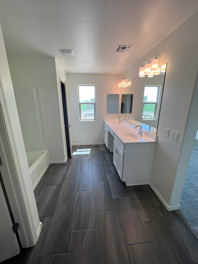 Building Photo - 25771 W Hazel Dr