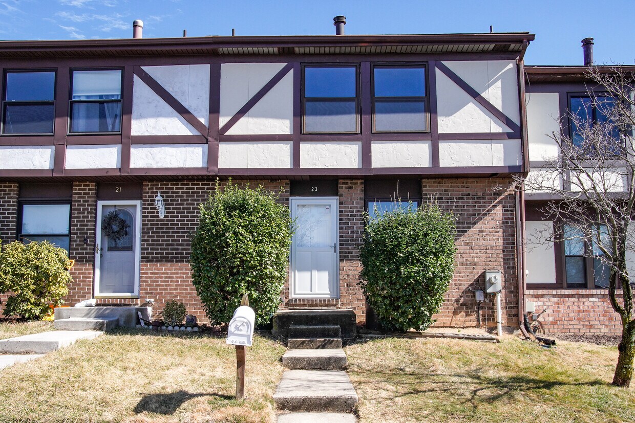 23 Bernadotte Ct, Parkville, MD 21234 Townhouse for Rent in Parkville