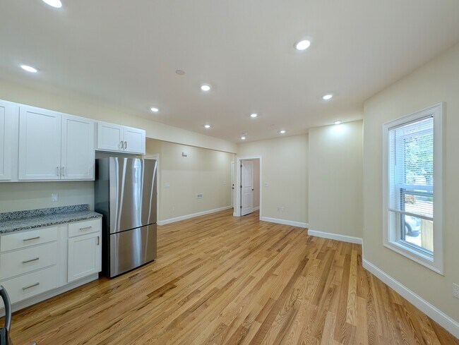 Foto del edificio - 22 Holyoke Rd