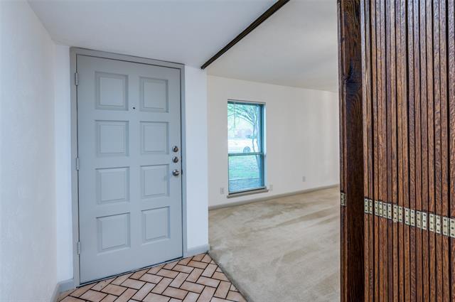 Foto del edificio - 2214 Grapevine Ln